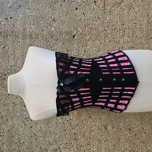 steel boned corset in pink & black